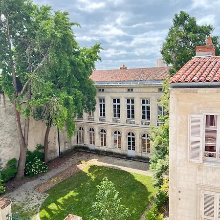 Cosy En Plein Centre * La Rochelle (Charente-Maritime)